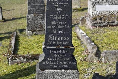 Soldat des Ersten Weltkriegs, neuer jüdischer Friedhof in Gemünden